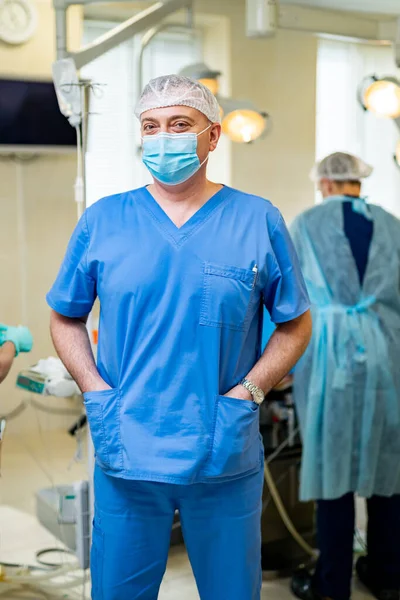 Dr. med. Nicky Schettler